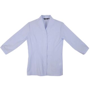 Camisa azul cielo mujer cuello chimenea