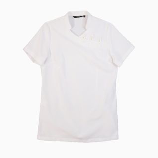 Blusa blanca de estilo oriental para uniforme de spa