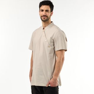 camisa cruzada beige de hombre para uniforme de spa