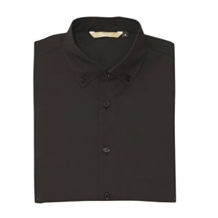 camisa negra de hombre con botones en el cuello