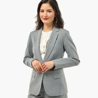 chaqueta gris de mujer